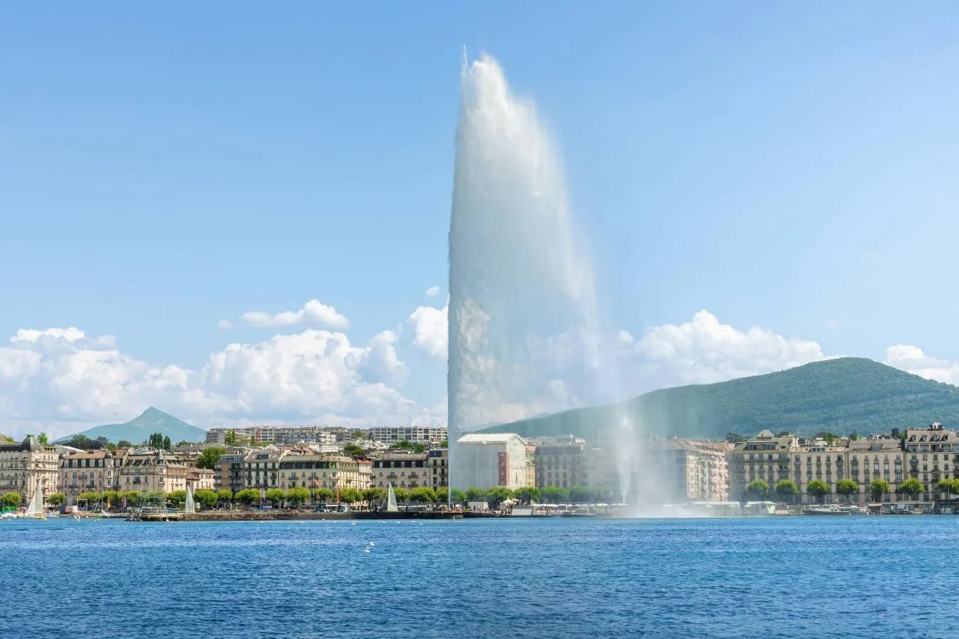 Jet privé à Genève–Cointrin (OACI LSGG, IATA GVA)