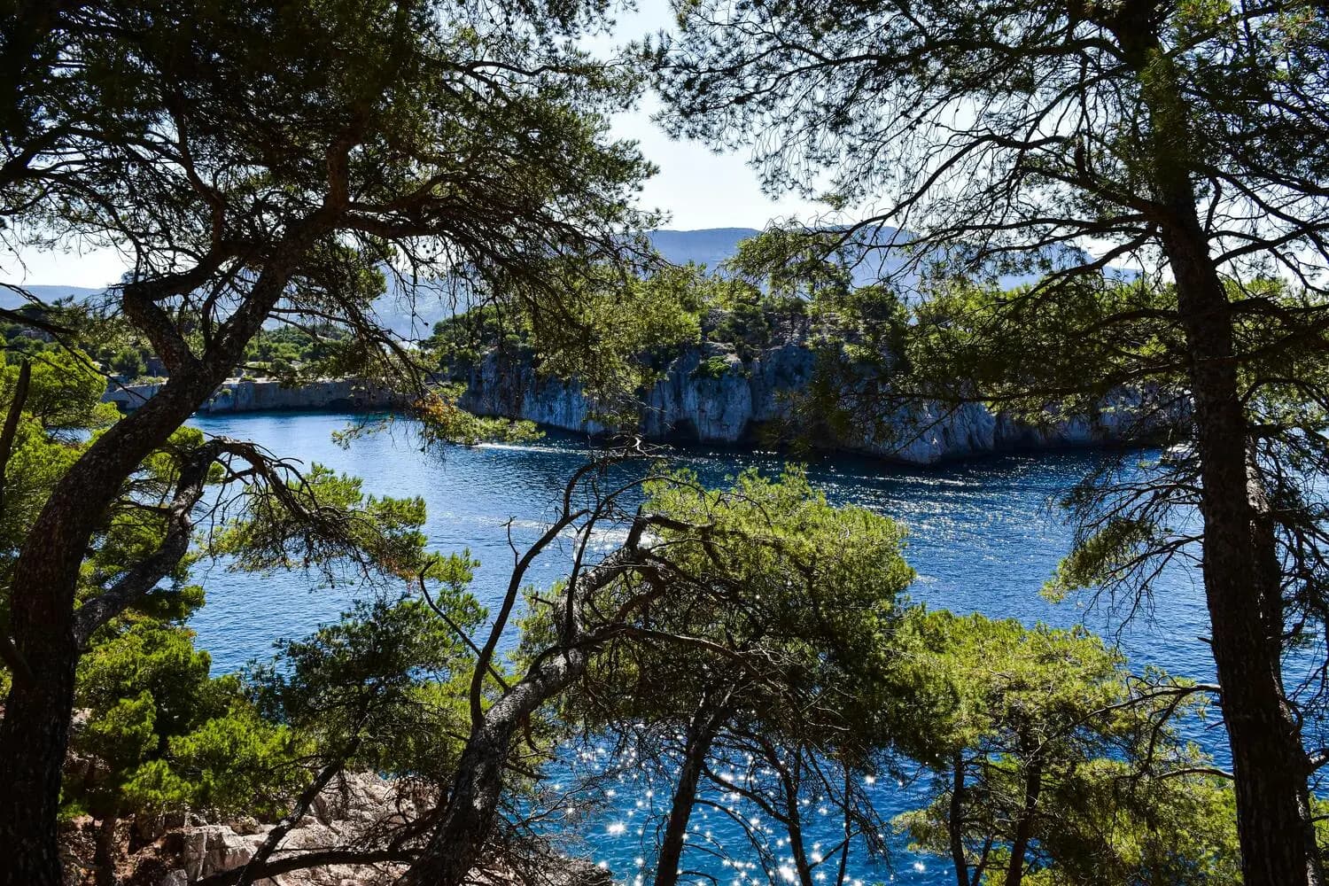 Vol en jet privé à Marseille — calanques (OACI LFML, IATA MRS)