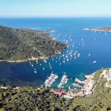 Baptême en avion autour de Cuers dans le Var - vue 1