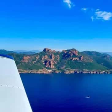 Baptême en avion autour de Cuers dans le Var - vue 2