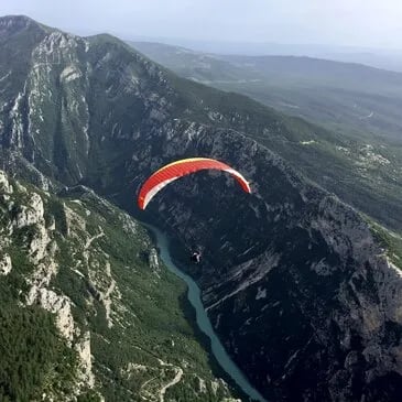 Baptême en parapente au lac de Sainte Croix - vue 2