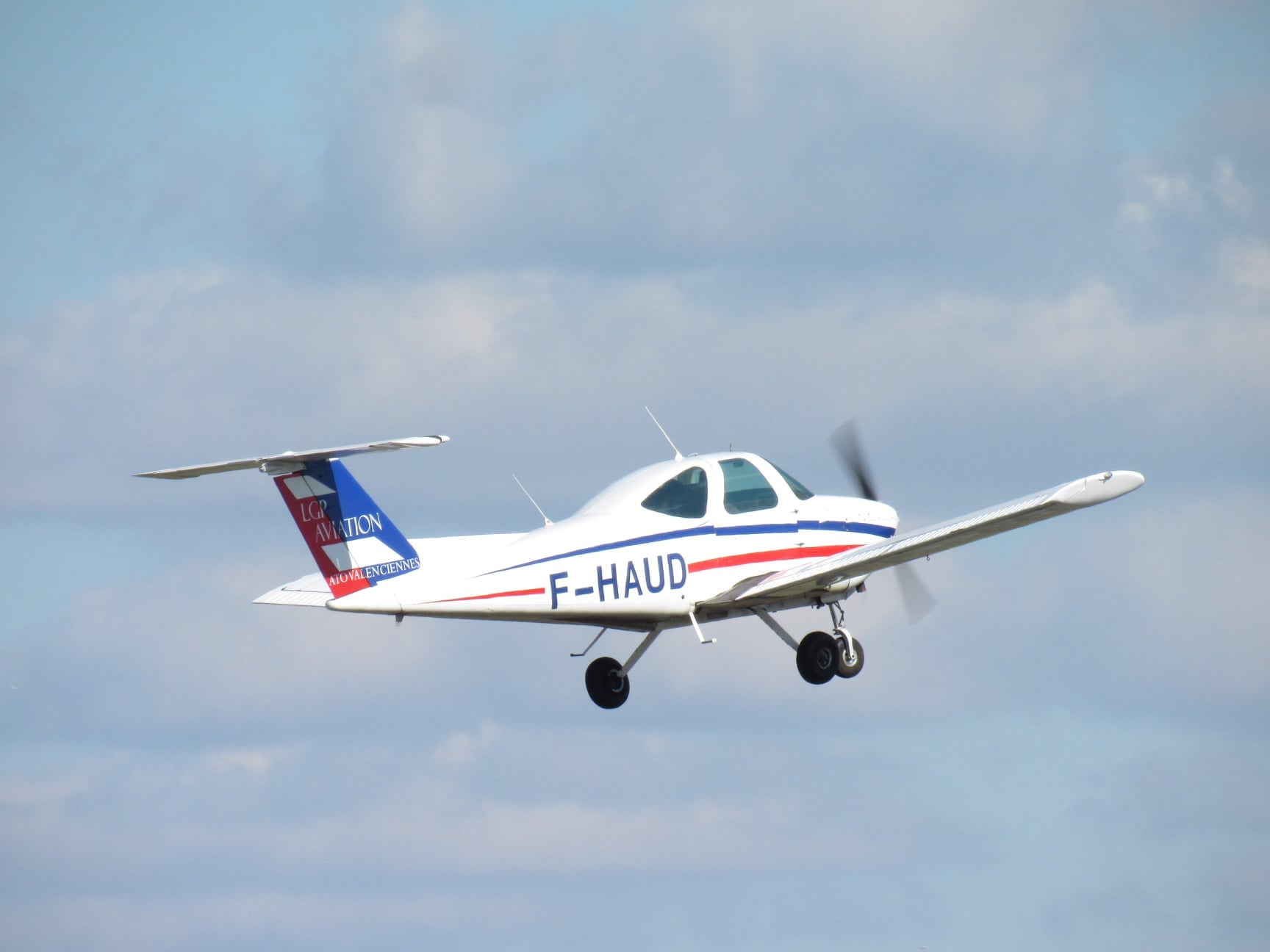Vol d'initiation au pilotage d'avion à Valenciennes - vue 1