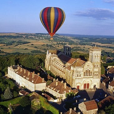 Survol de la Bourgogne en montgolfière - vue 1