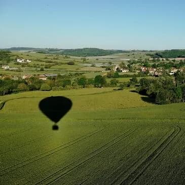 Baptême en montgolfière prés de Dijon Baptême en montgolfière prés de Dijon