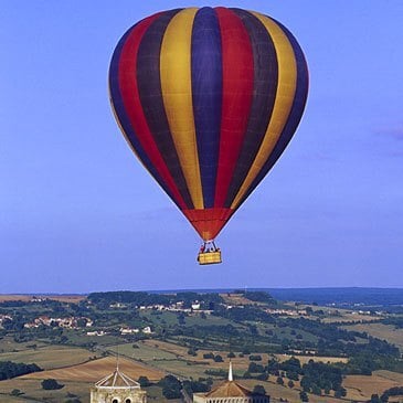 Survol de la Bourgogne en montgolfière - vue 2