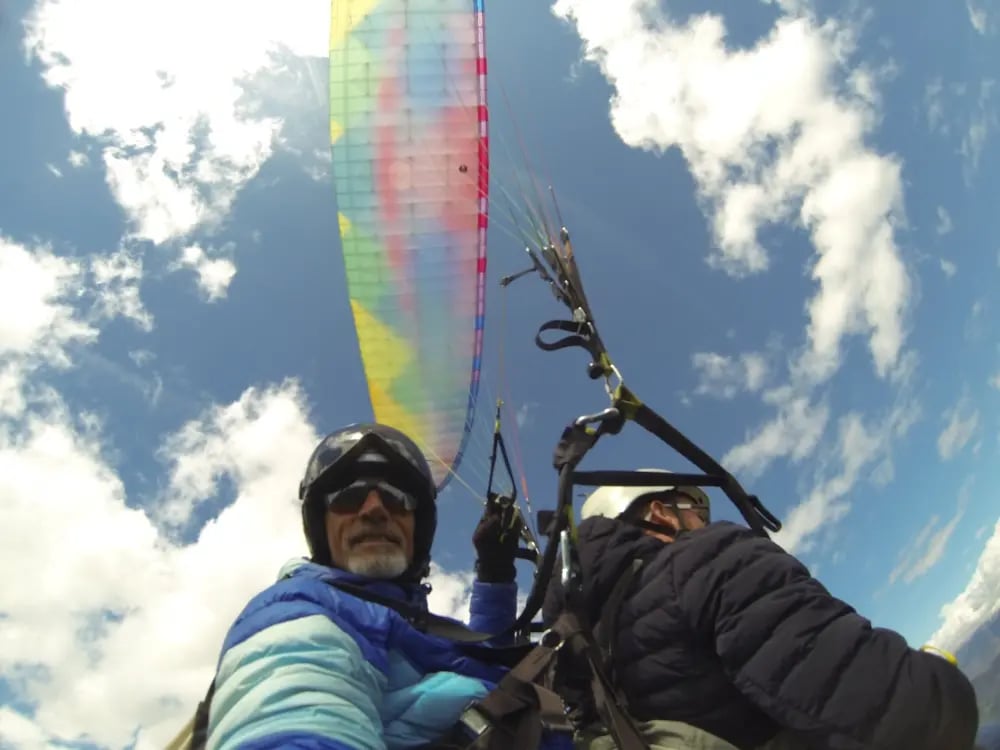 Baptême en parapente été-hiver à Saint Lary Soulan - vue 2