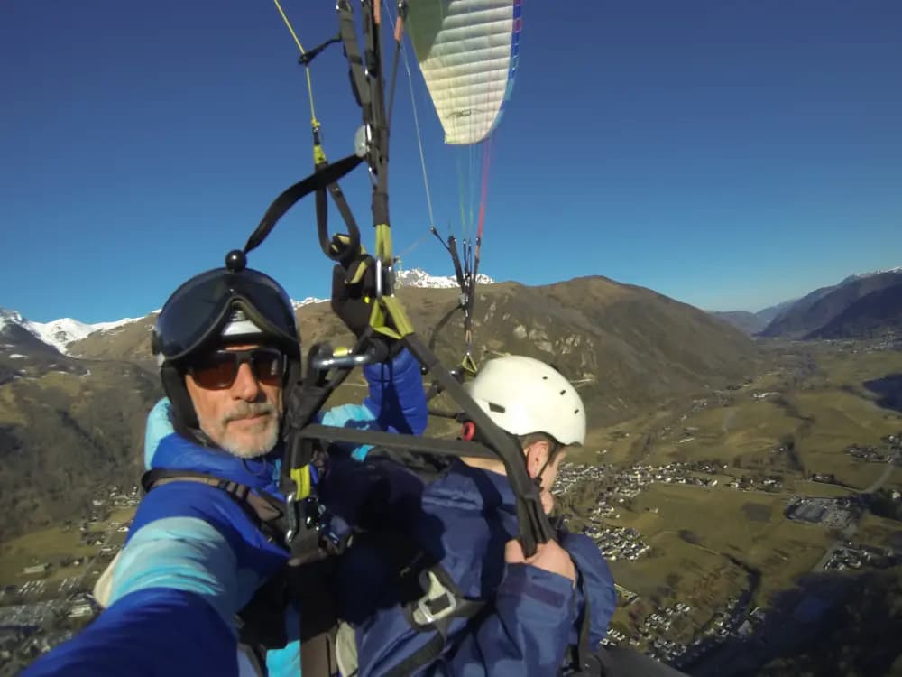 Baptême en parapente été-hiver à Saint Lary Soulan - vue 6