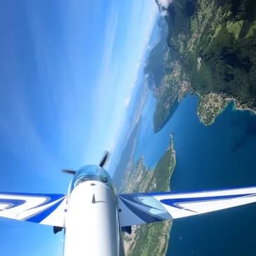 Baptême de voltige aérienne en avion à Annecy - vue 6