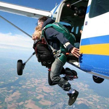 Saut en parachute à Maubeuge dans le Nord - vue 2