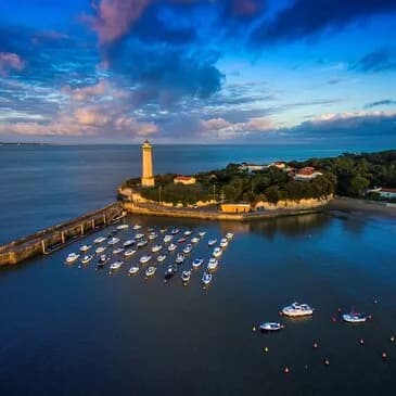 Vol en hélicoptère à Royan - Baptême de l'air Vol en hélicoptère à Royan - Baptême de l'air