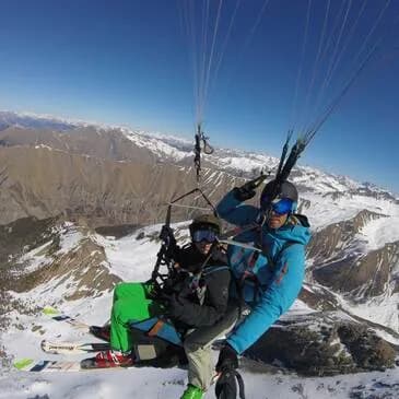 Vol en parapente à skis à Vars dans les Hautes Alpes - vue 4