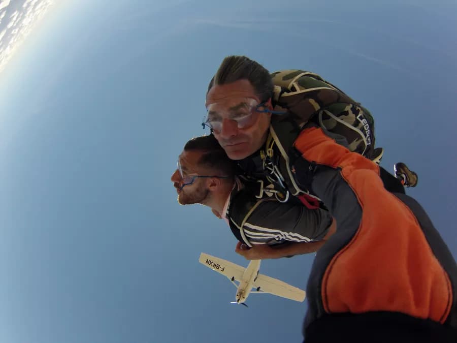 Saut en parachute au sud de Paris à Montargis - vue 2