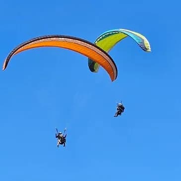 Vol en parapente près de Montpellier Vol en parapente près de Montpellier