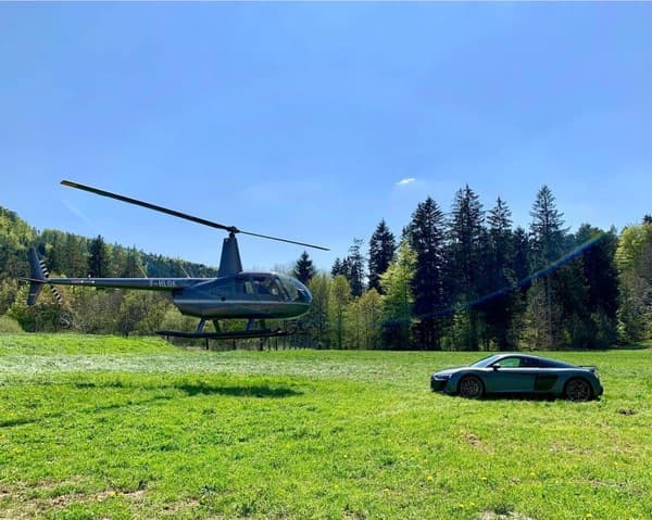 Vol d'initiation au pilotage d'hélicoptère à Colmar + 1 accompagnant Vol d'initiation au pilotage d'hélicoptère à Colmar + 1 accompagnant