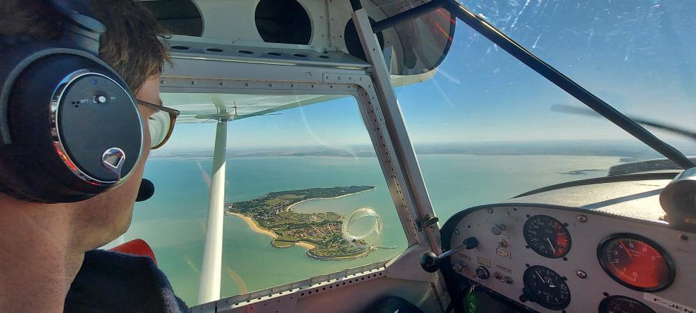 Vol d'initiation au pilotage d'ULM multi-axes dans la région de la rochelle - vue 1