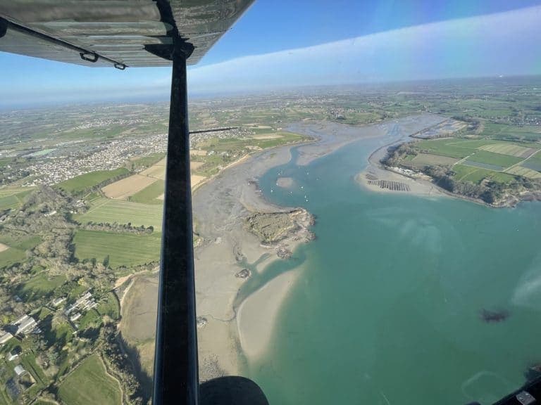 Vol en ULM de Dinard à de la vallée de la Rance Vol en ULM de Dinard à de la vallée de la Rance