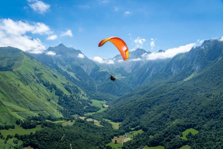 Baptême en parapente au sud de Pau - vue 3