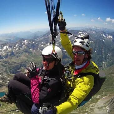 Baptême en parapente été-hiver près de Saint Lary Soulan - vue 4