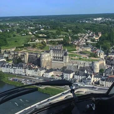 Vol en hélicoptère à Tours au-dessus des châteaux de la Loire - vue 3