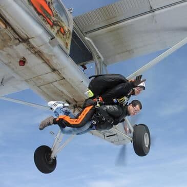 Saut en parachute tandem dans les Hauts de France - vue 4