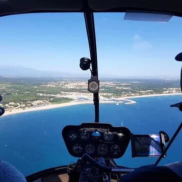Baptême en hélicoptère autour d'Agde dans l’Hérault Baptême en hélicoptère autour d'Agde dans l’Hérault