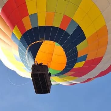 Vol en montgolfière près d'Arras dans le Pas de calais Vol en montgolfière près d'Arras dans le Pas de calais