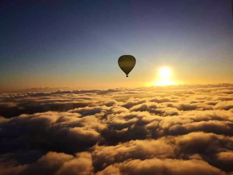 Vol privé en montgolfière au dessus des châteaux de la Loire pour 2 - vue 2