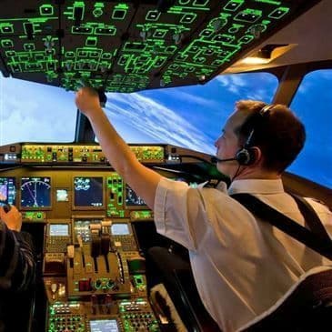 Simulateur de vol en avion de ligne Boeing 777 à Nantes - vue 4