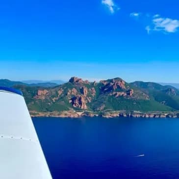 Vol en ULM multiaxe dans le Var à Cuers - vue 4