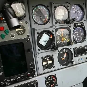 Voltige aérienne en avion militaire en Vendée - La Roche-sur-Yon - vue 4