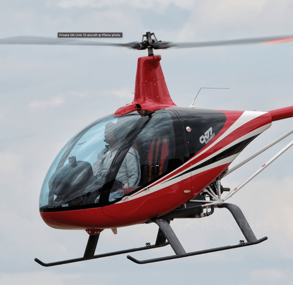 Vol d'initiation au pilotage d'hélicoptère dans le Jura Vol d'initiation au pilotage d'hélicoptère dans le Jura