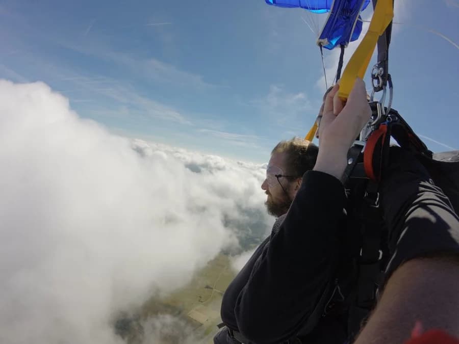 Saut en parachute en Dordogne - vue 6