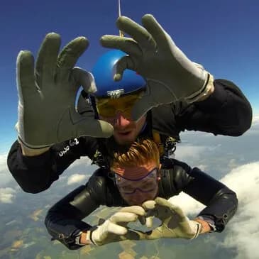 Saut en parachute près de Compiègne dans l'Oise - vue 2