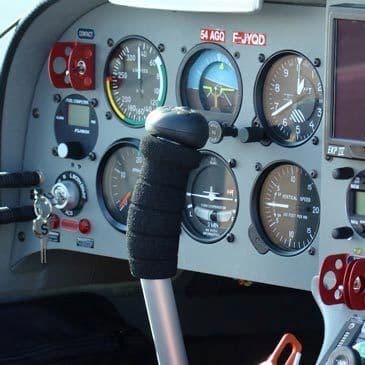 Cours de pilotage en avion à Cannes - Vol d'initiation - vue 3