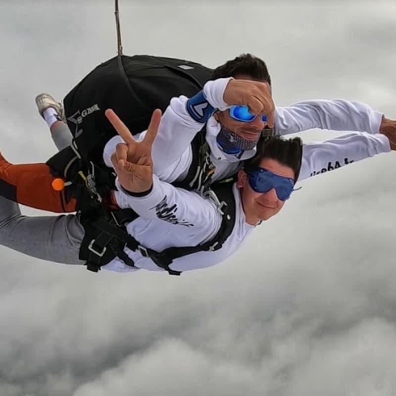 Saut en parachute tandem prés de Pau - vue 2