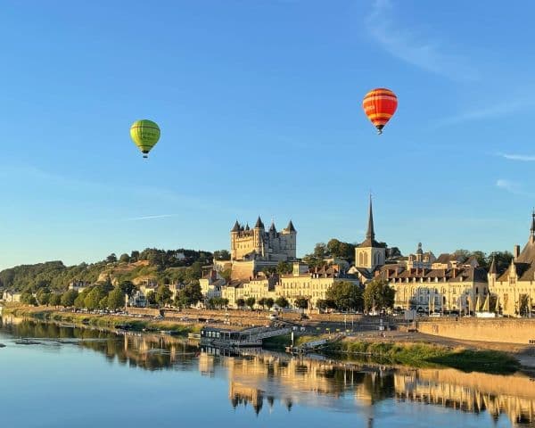 Vol en montgolfière à Saumur - survol des Châteaux de la Loire Vol en montgolfière à Saumur - survol des Châteaux de la Loire