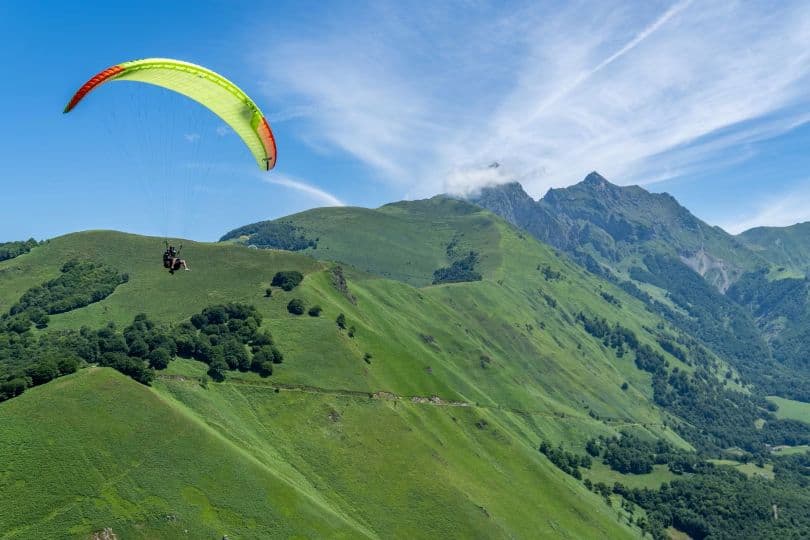 Baptême en parapente au sud de Pau Baptême en parapente au sud de Pau