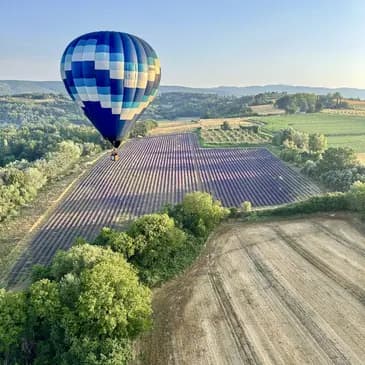 Vol en montgolfière près d'Avignon dans le Vaucluse Vol en montgolfière près d'Avignon dans le Vaucluse