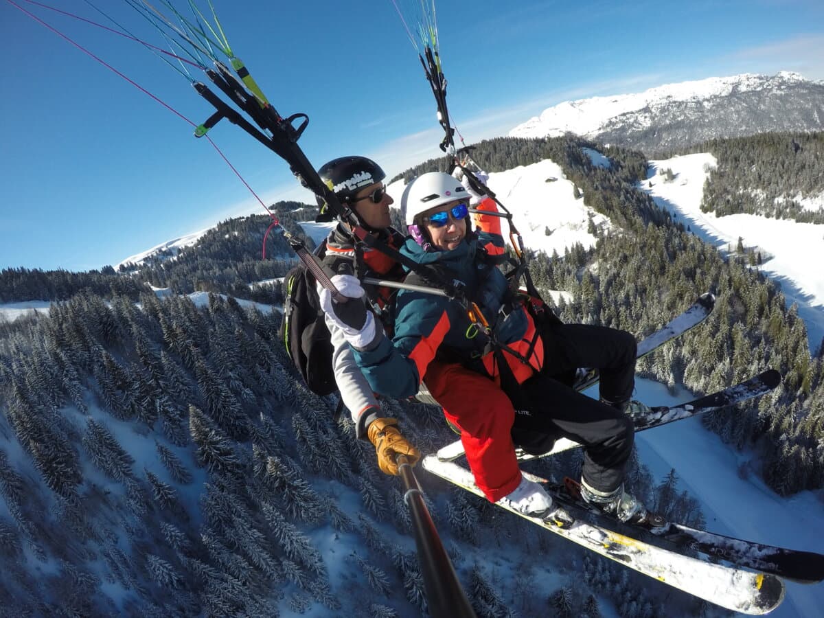 Vol en parapente à La Clusaz en haute Savoie - vue 3