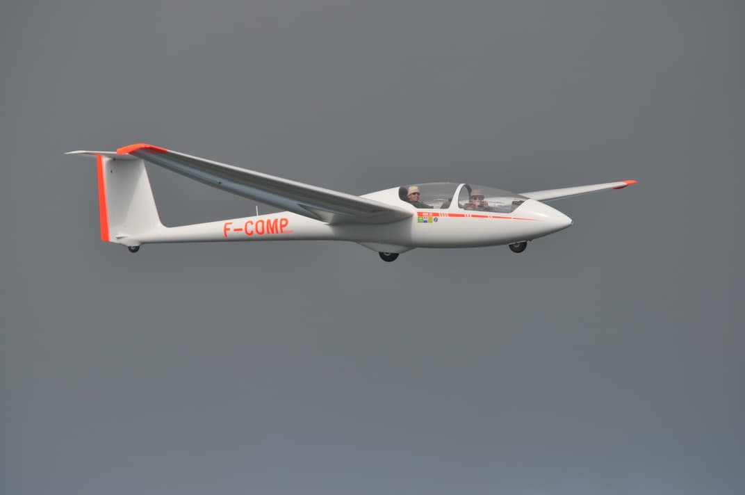 Vol d'initiation au pilotage de planeur au nord de Paris - vue 2