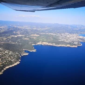 Vol en avion au Castellet - Survol de la côte Varoise - vue 3