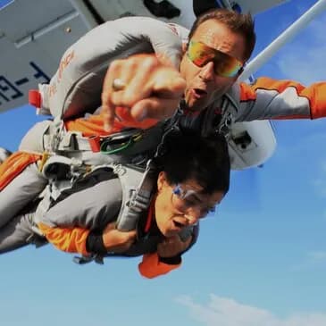 Saut en parachute prés de Montauban dans l'Aveyron - vue 3
