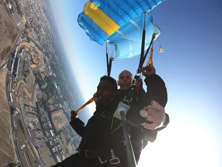 Saut en parachute tandem entre Angers et Le Mans - vue 3