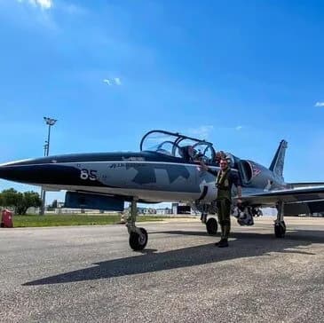 Baptême de l'air en avion de chasse à la Roche sur Yon Baptême de l'air en avion de chasse à la Roche sur Yon