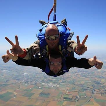 Saut en parachute à Niort Saut en parachute à Niort