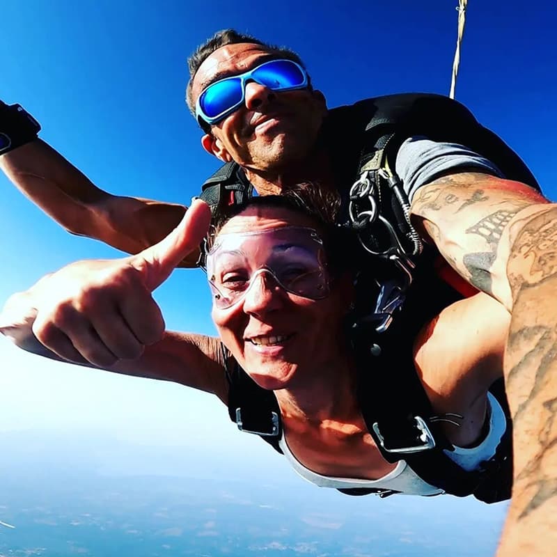 Saut en parachute tandem prés de Pau Saut en parachute tandem prés de Pau