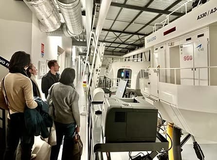 Simulateur de vol Boeing/Airbus sur vérins + visite du centre à Roissy - vue 6
