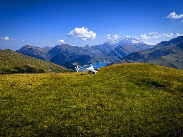 Vol en hélicoptère au départ des Saisies Vol en hélicoptère au départ des Saisies