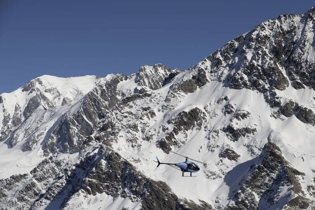 Vol en hélicoptère en Haute-Savoie prés d'Annecy - vue 4