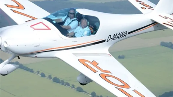 Vol d'initiation au pilotage d'ULM prés de Lille - vue 2